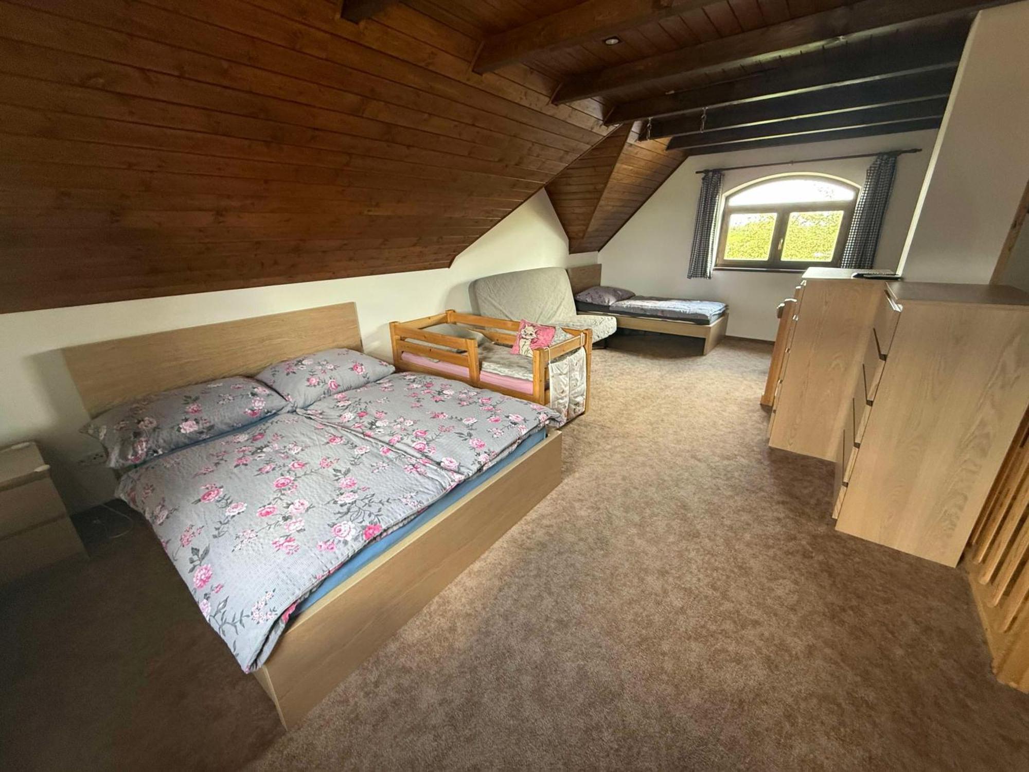Penzion - Apartman Prestavlky Tršice Exteriör bild
